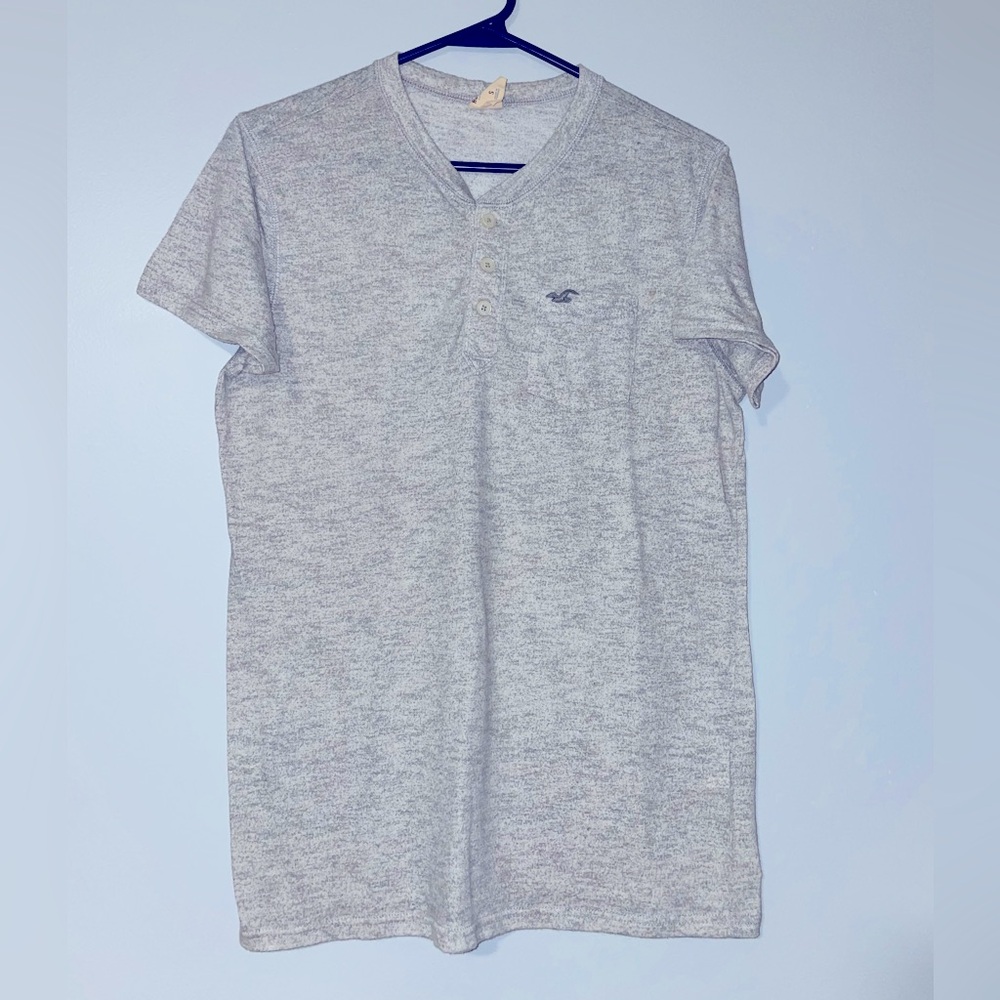 🦅Holister Gray Henley Shirt